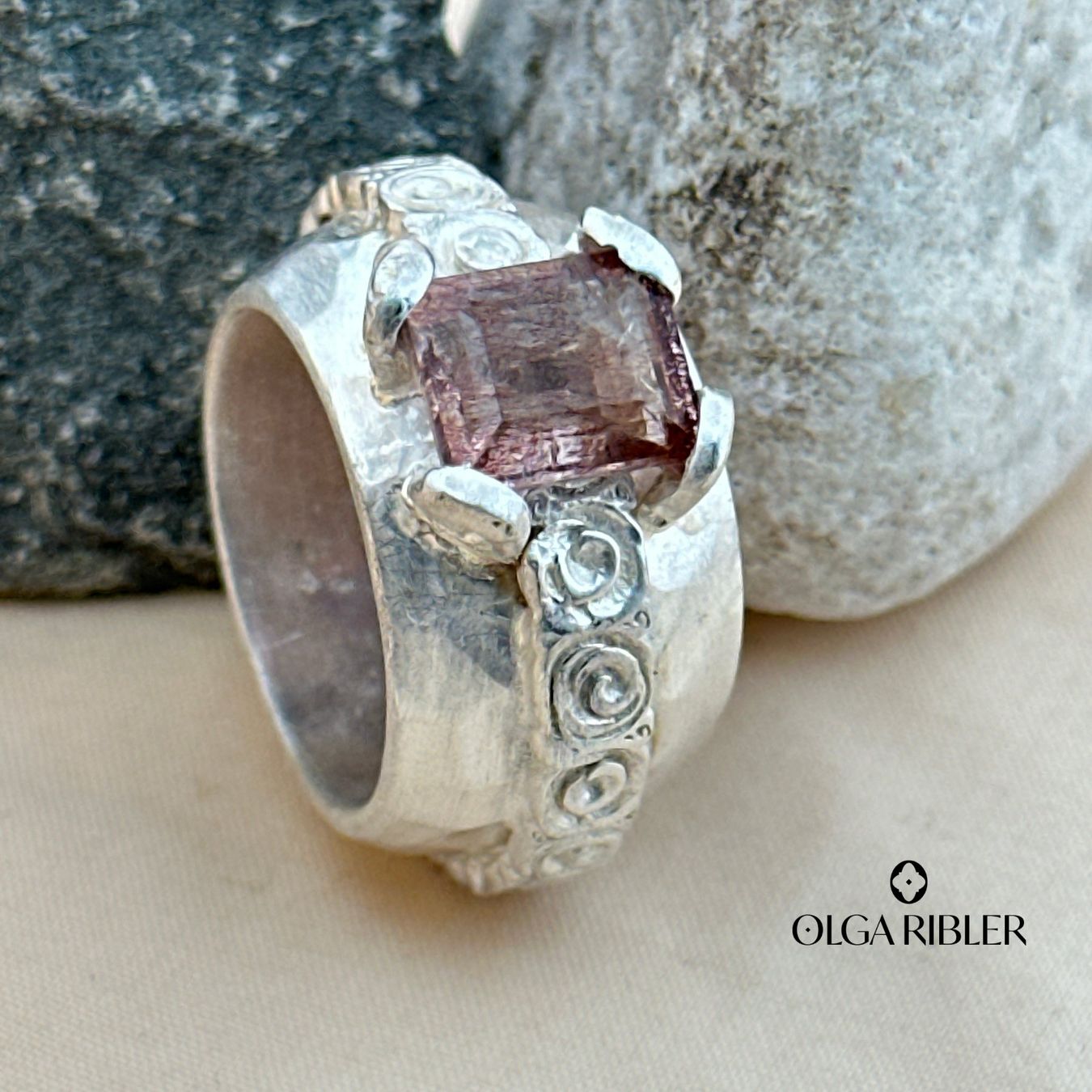 Olga Ribler Anelli: Unikate Silber Ring 925 mit Turmalinquarz Grösse 56 – Nuovo (secondo la descrizione) da Luzern venduto da Schmuckoutlet