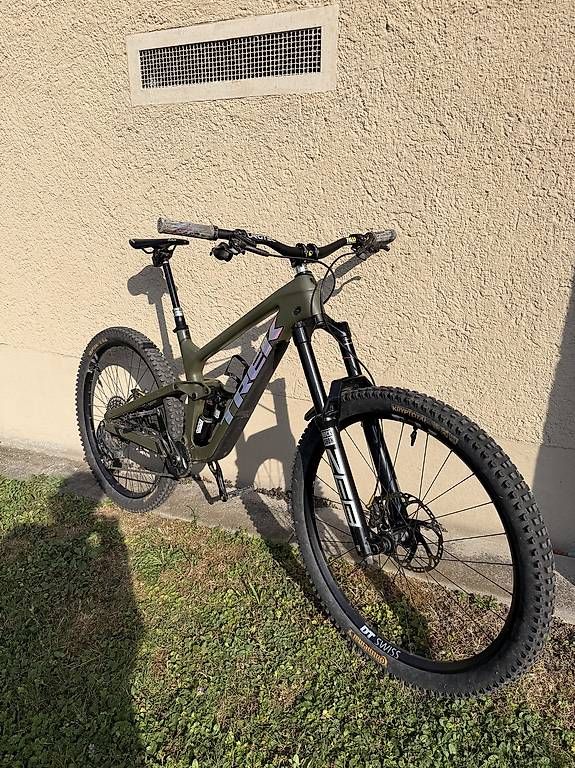 Vélos: Trek Slash Gen 5 L Custom – D'occasion à Zürich par Phil1905 2