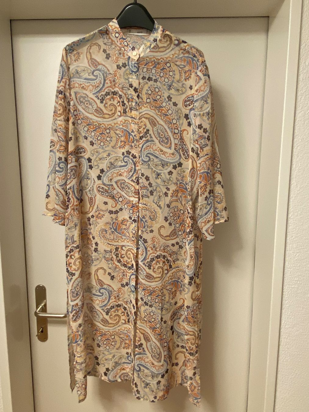 Mango Vestiti: MNG Kleid mit Paisley Muster – Usato da Herrliberg venduto da little_useful_things