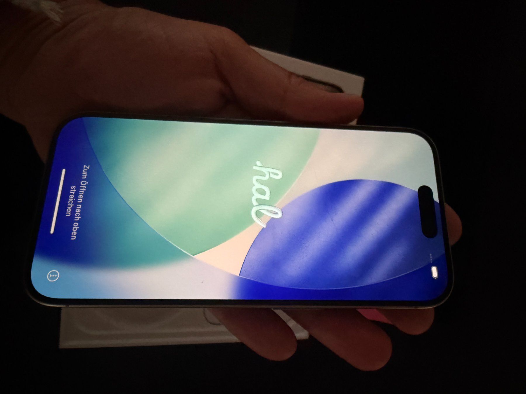 Apple Handys / Smartphones: Iphone 15pro 256 GB Gebraucht mit Sprung am Glas. – Gebraucht aus Lachen SZ von cacatuda 1