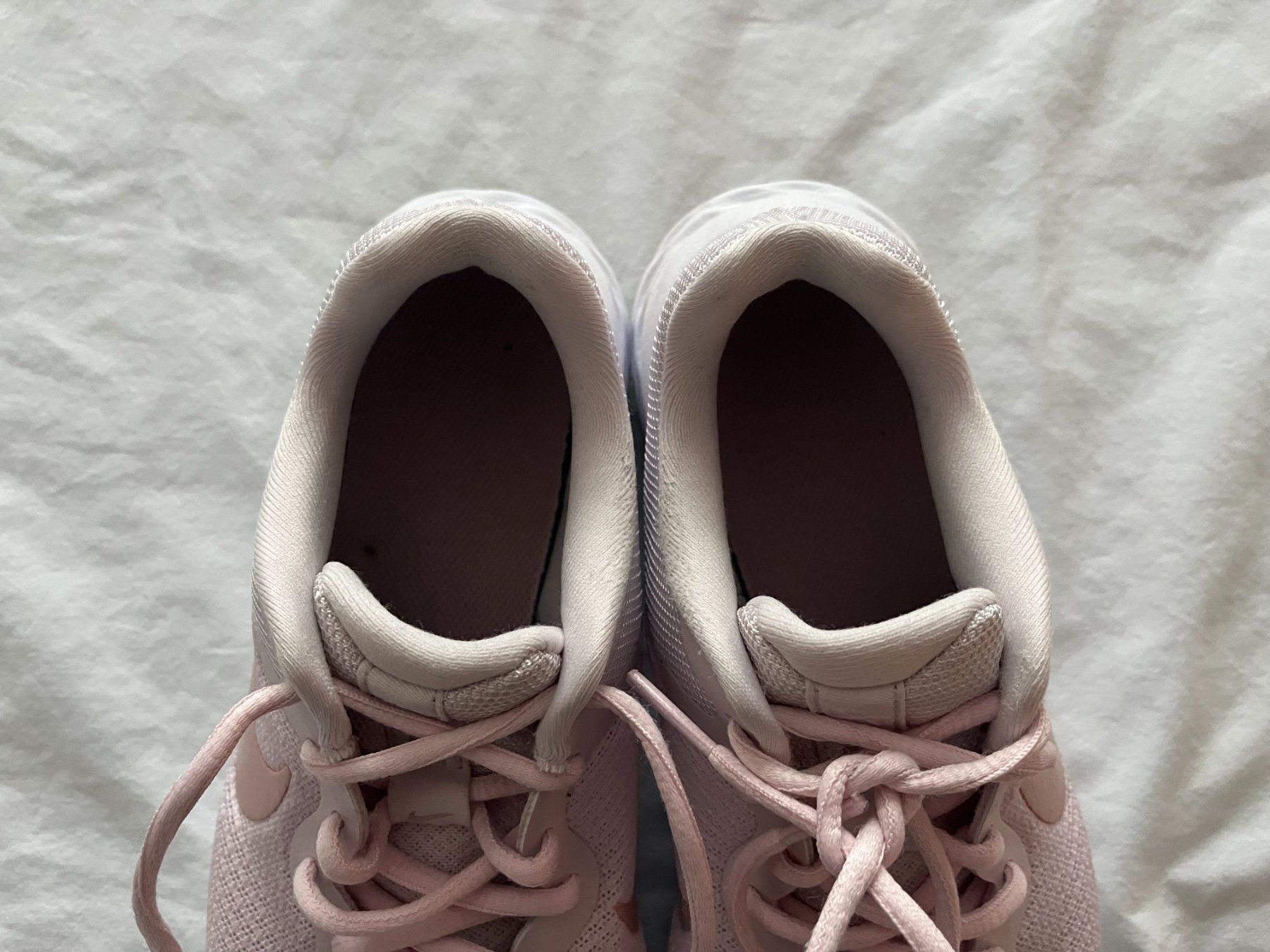 Nike Scarpe da donna: Damen Sneaker Laufschuhe "Nike" hellrosa Grösse 38 – Usato da Jona venduto da Flexer02 4