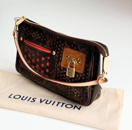 Louis Vuitton Pochette Accessoires