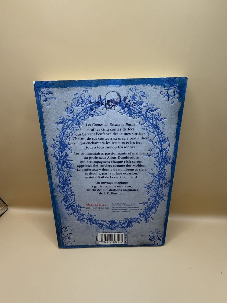 Libri: Les Contes de Beedle le Barde - Harry Potter – Usato da Genève venduto da sho_67qj 2