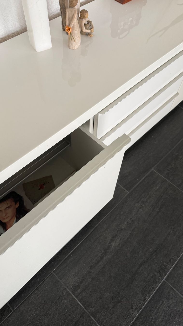 Ikea Mobili TV: IKEA Sideboard Kommode weiss Hochglanz 3 Schubladen – Usato da Volketswil venduto da HeredisAntiques 2