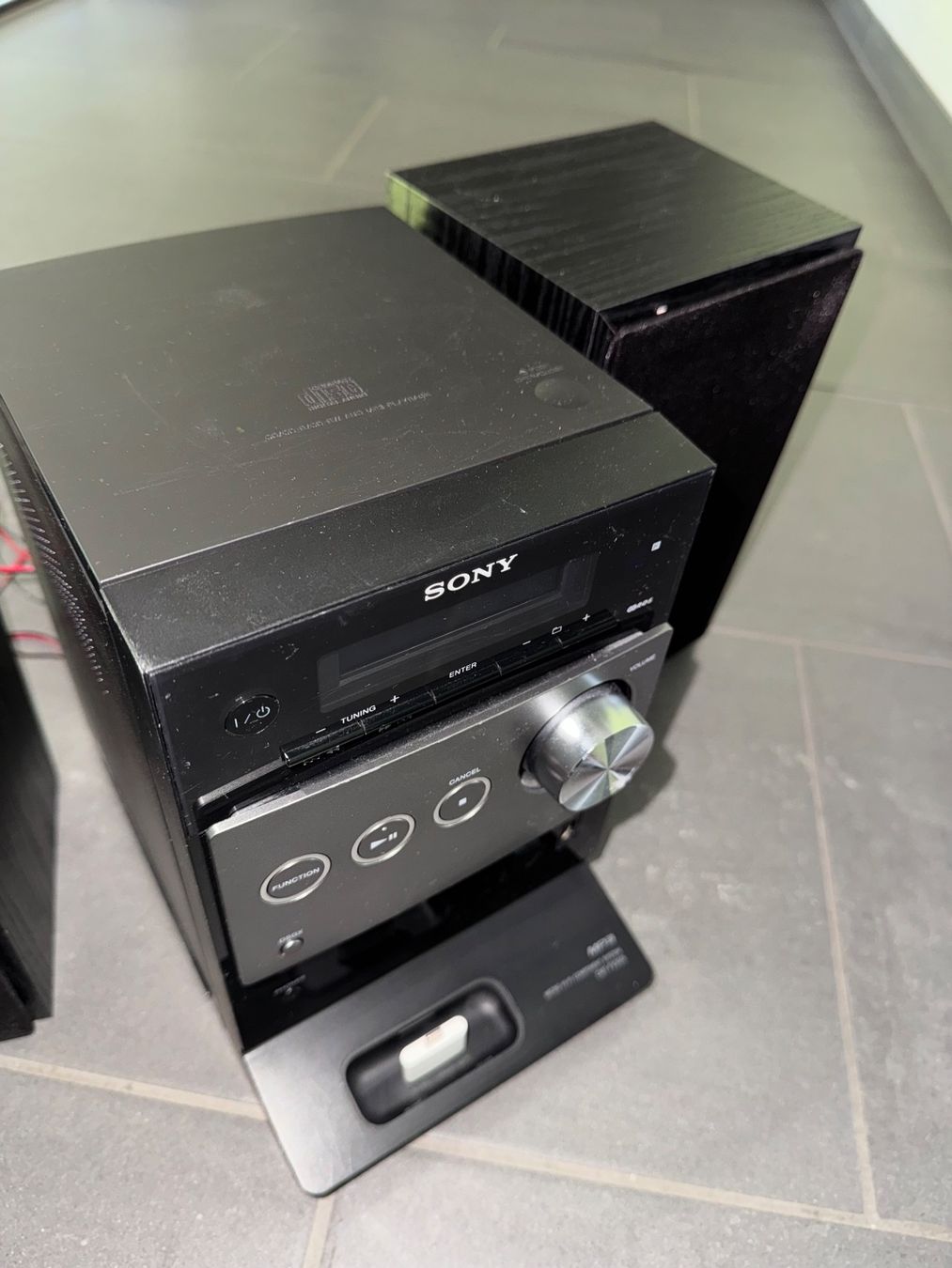 Sony Lecteur multimedia & Streamer: SONY Microanlage mit Lautsprecher – D'occasion à Wigoltingen par s.xnaa_ 4