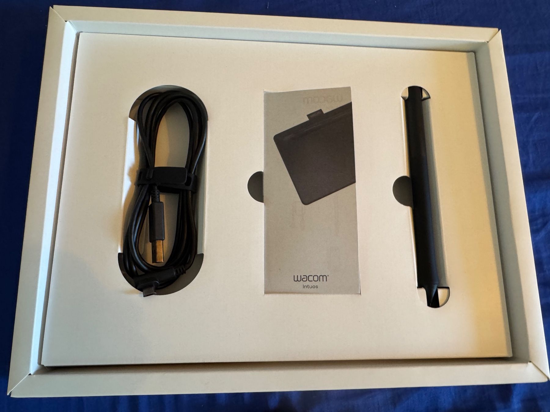 Wacom Tablet PC: Wacom intuos Creative Pen Tablet / Grafiktablett inkl. Stift – Gebraucht aus Zürich von tiniwi 3