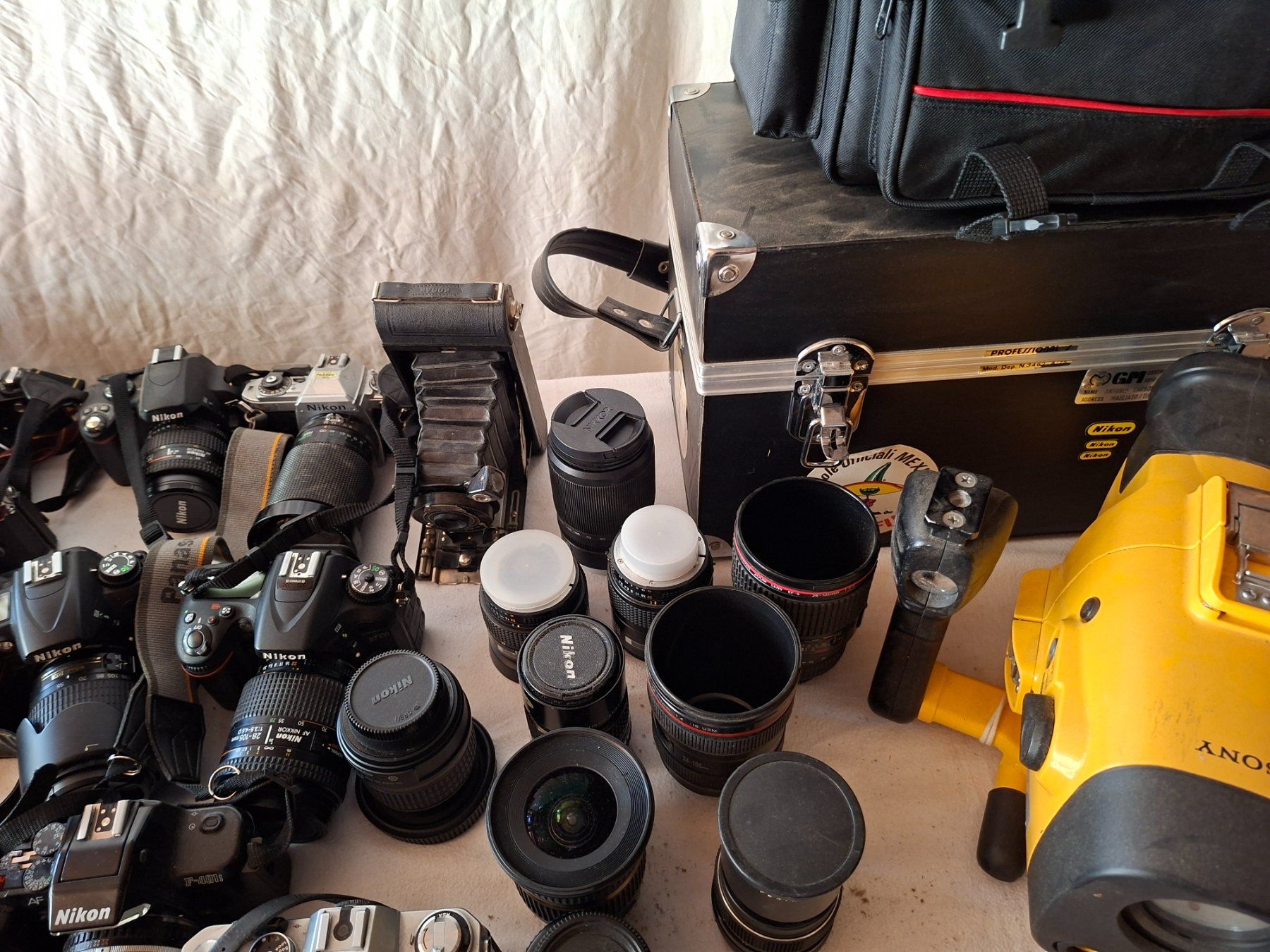 Nikon Kamera: Verschiedene Kameras – Gebraucht aus Masein von Vintagericcardo 6