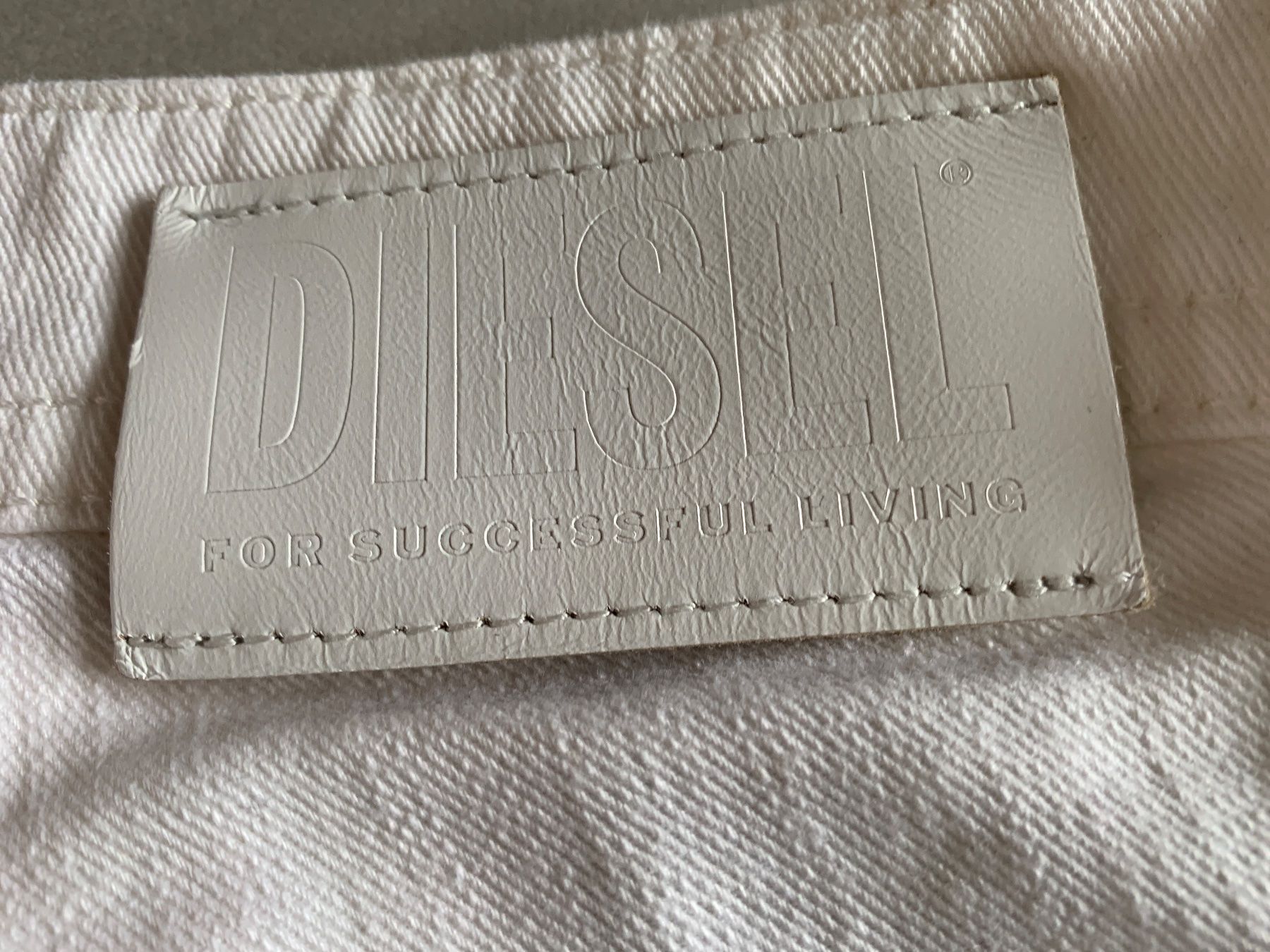 Diesel Jeans: Jeans Diesel Gr.W30 - L32 – Neuf (Voir description) à Zuzwil SG par Ibohaus 2