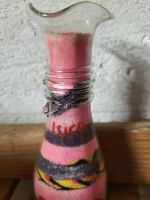 Dekorative Glasflasche mit farbigem Sand – Handarbeit, perso