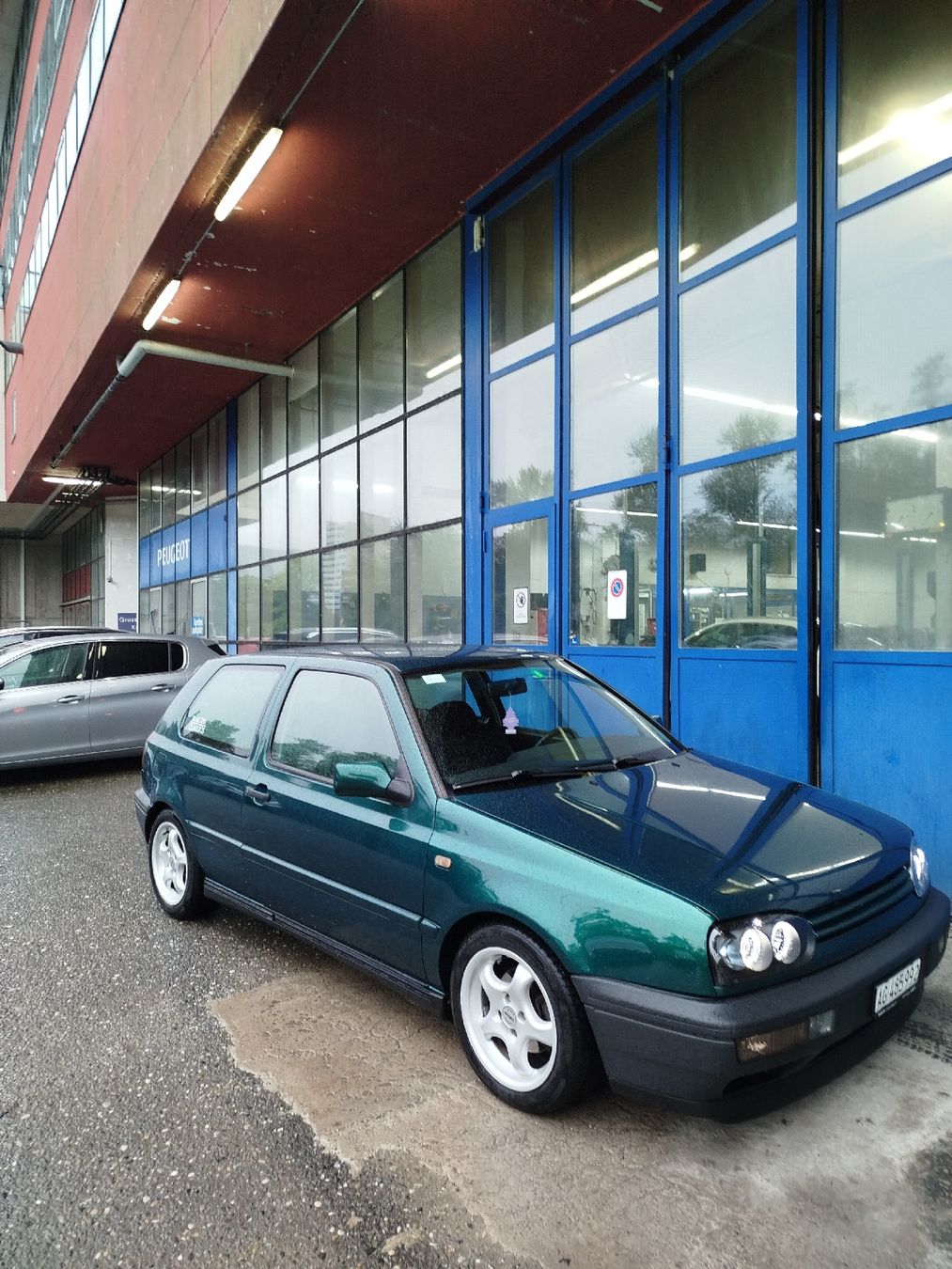 VW Autos: VW Golf 3 – D'occasion à Spreitenbach par iem_5rf2 1
