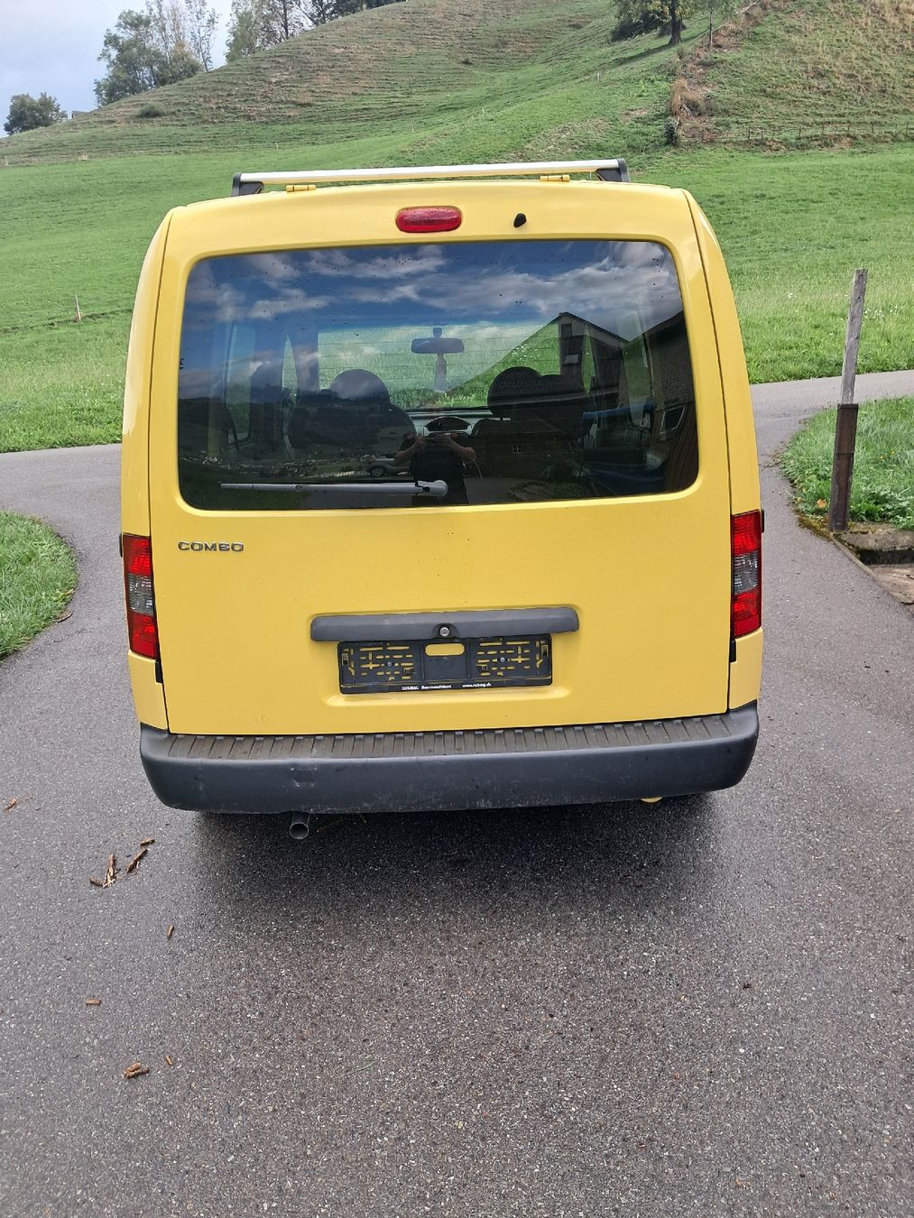 Opel Veicoli commerciali: Opel Combo – Usato da Brülisau venduto da Pflug6533 2