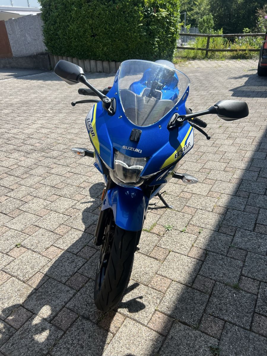 Suzuki Route: Suzuki GSX R125 – Défectueux à Hinwil par CW1982 5