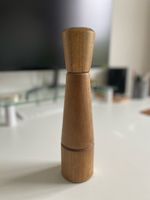 Holzmühle für Salz oder Pfeffer
