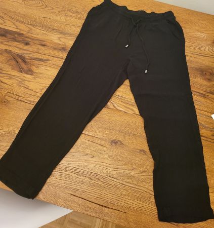 Schwarze Sommerhose  Marke Zizzi