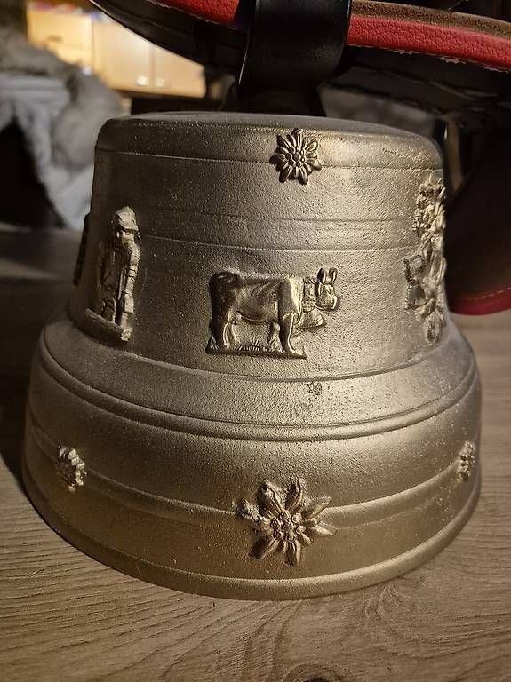 Campanacci mucche: Véritable cloche – Usato da Arzier-Le Muids venduto da stephane090 1