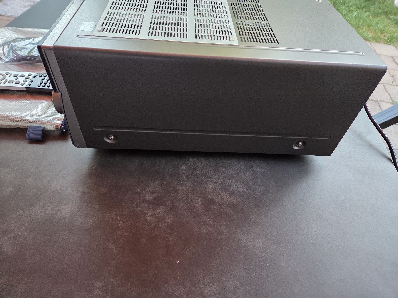 Yamaha Heimkino: Yamaha RX-A2040 AV Receiver silber – Gebraucht aus Arbon von Mamamia13 2