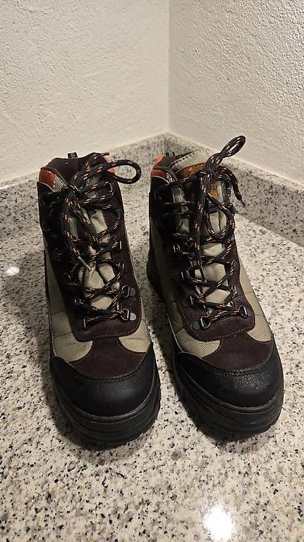 Herrenschuhe: Neue Wanderschuhe Gr. 42 – Neu und originalverpackt aus Seuzach von Ori7 1