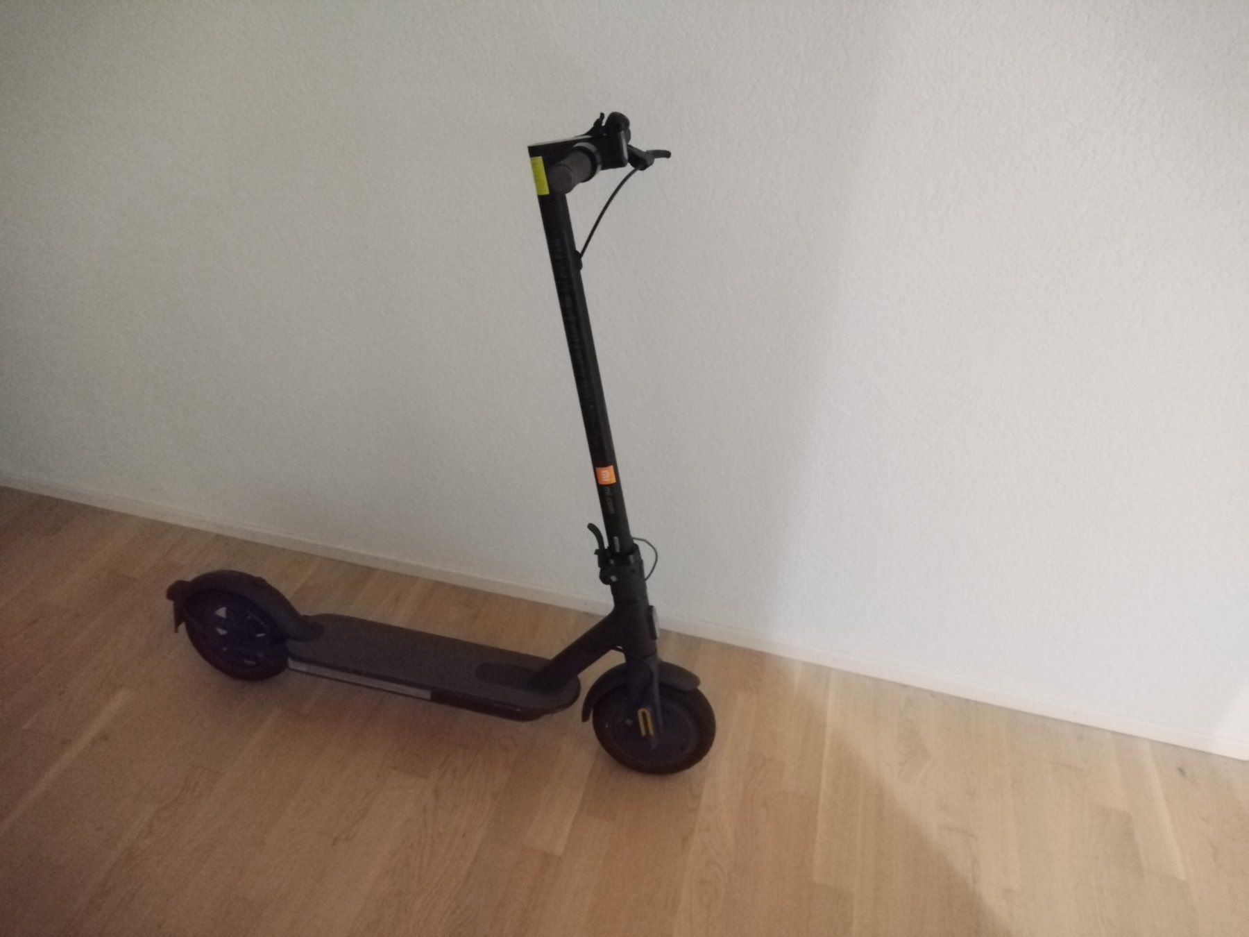 Scooter: Xiaomi Mi e scooter essential 3 / m365 lite – Usato da Frauenfeld venduto da Atrix720 5