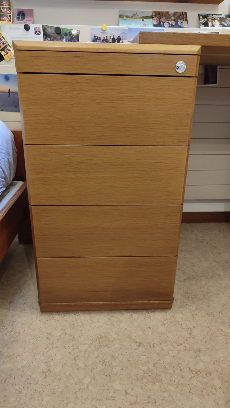 Lista Schreibtische: Lista Holzschreibtisch – Gebraucht aus Zürich von nic_xm7s 7