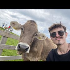 Profile image of mel_jq9g