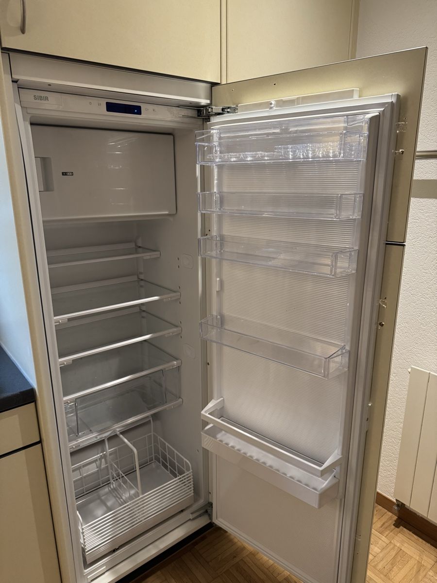 Frigoriferi: SIBIR Kühlschrank – Usato da Rupperswil venduto da Badem58