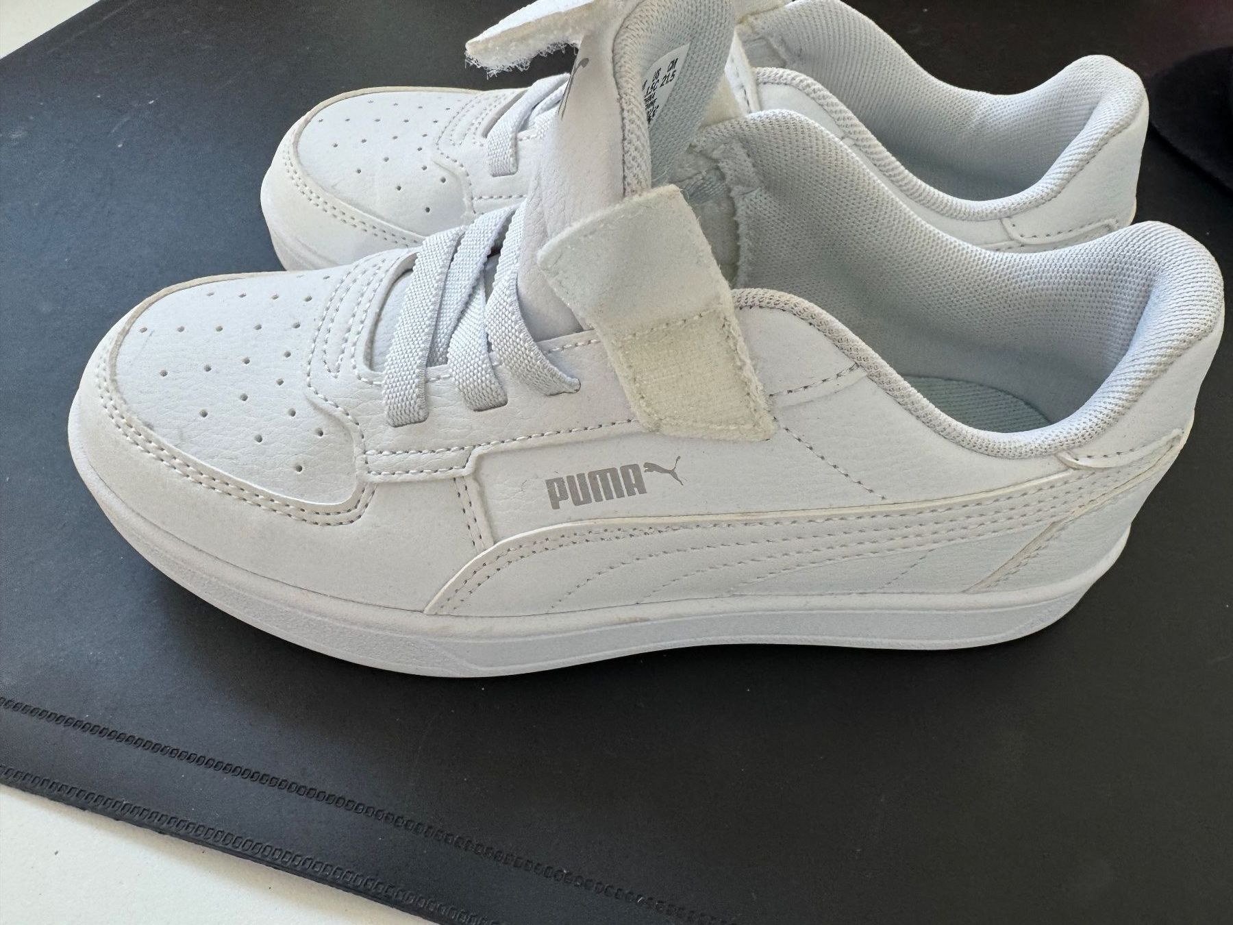 Puma Chaussures hommes: Puma enfant, taille 35, blanches, comme neuves! – Neuf (Voir description) à Chatelaine par lae_7h8n 1