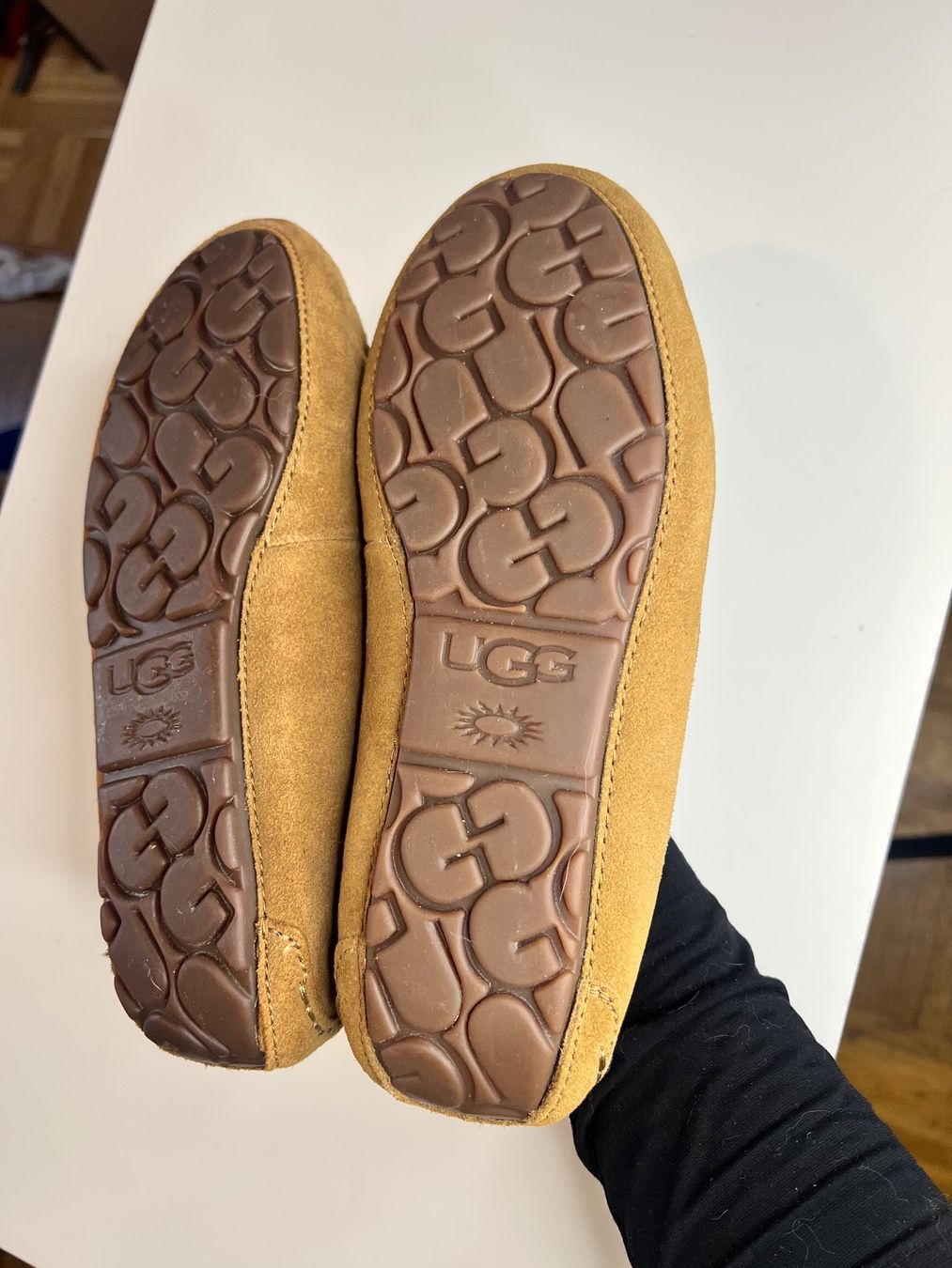 Scarpe da donna: UGG shoes, woman Size 36 – Nuovo (secondo la descrizione) da Onex venduto da Alachio 3