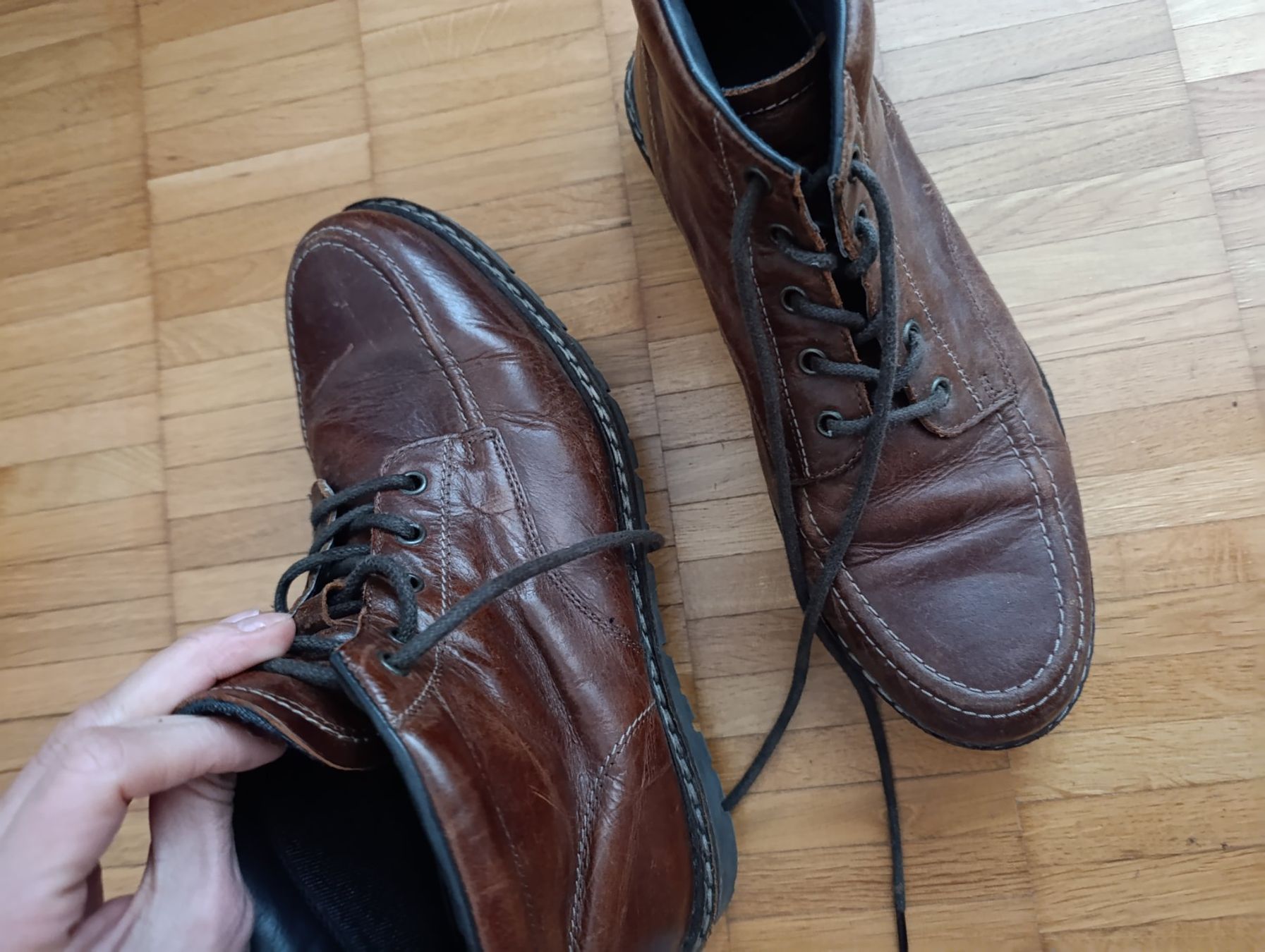 Scarpe da uomo: Brown Leather Boots, Size 44 – Usato da Zermatt venduto da MrsMrRabbit 3