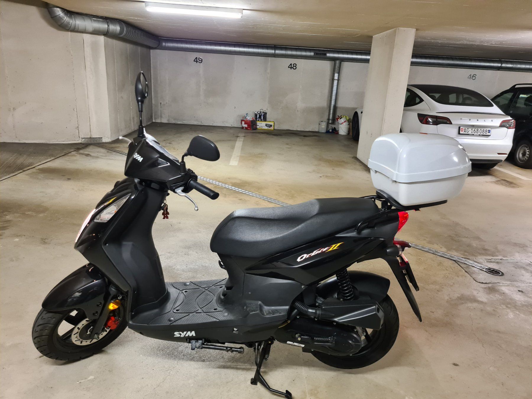 Sym Strasse: Roller Sym Orbit 50 schwarz mit Topcase AG 42366 – Gebraucht aus Herznach von gra_6qjv
