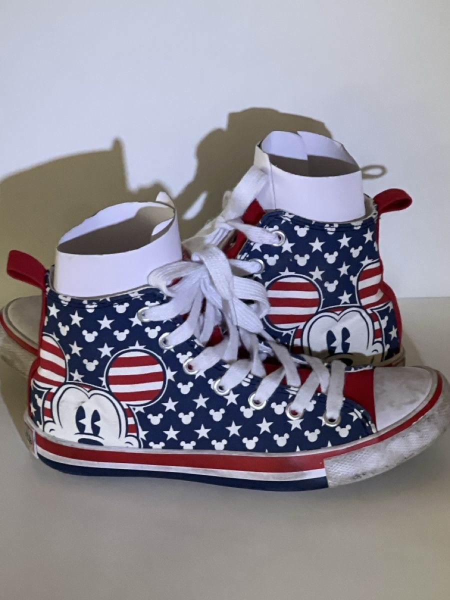 Scarpe per ragazze: Mickey Mouse Chucks Stars and Stripes Gr. 35 – Usato da Buchrain venduto da mir_c5wl 3