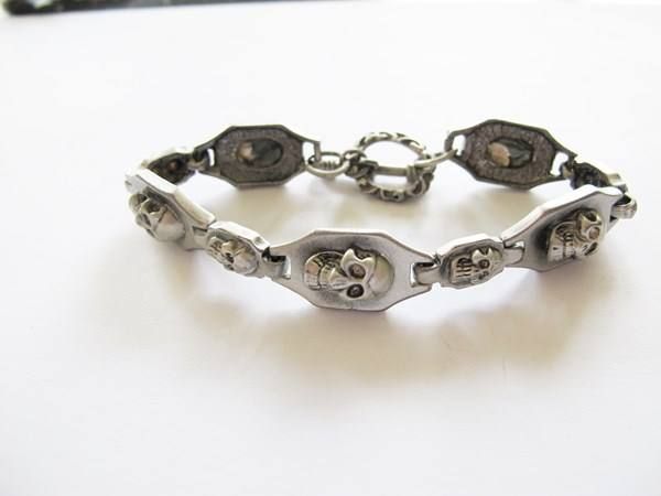 Armbänder & -reifen: Skull Power Divinity Symbol Bracelet – Neu (gemäss Beschreibung) aus Schwanden GL von UHRKNALL 2