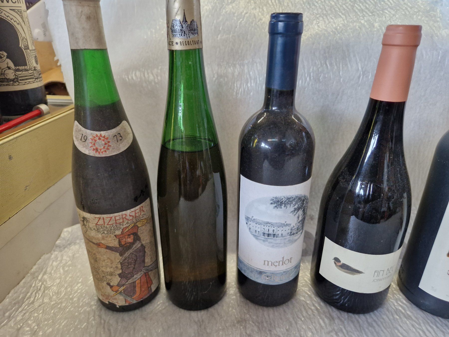 Wein: 7 Flaschen alte rare Weine 1973 - 2002 – Gebraucht aus Wädenswil von verebe 1