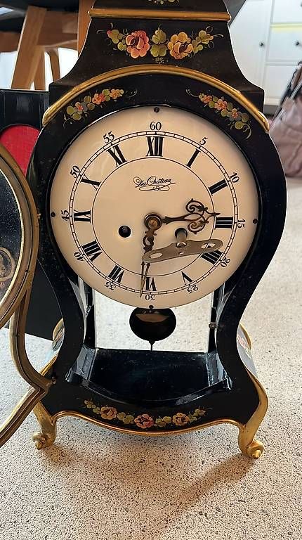 Orologi: Uhr Du Chateau – Usato da Steffisburg venduto da bikergirl.vr46 4