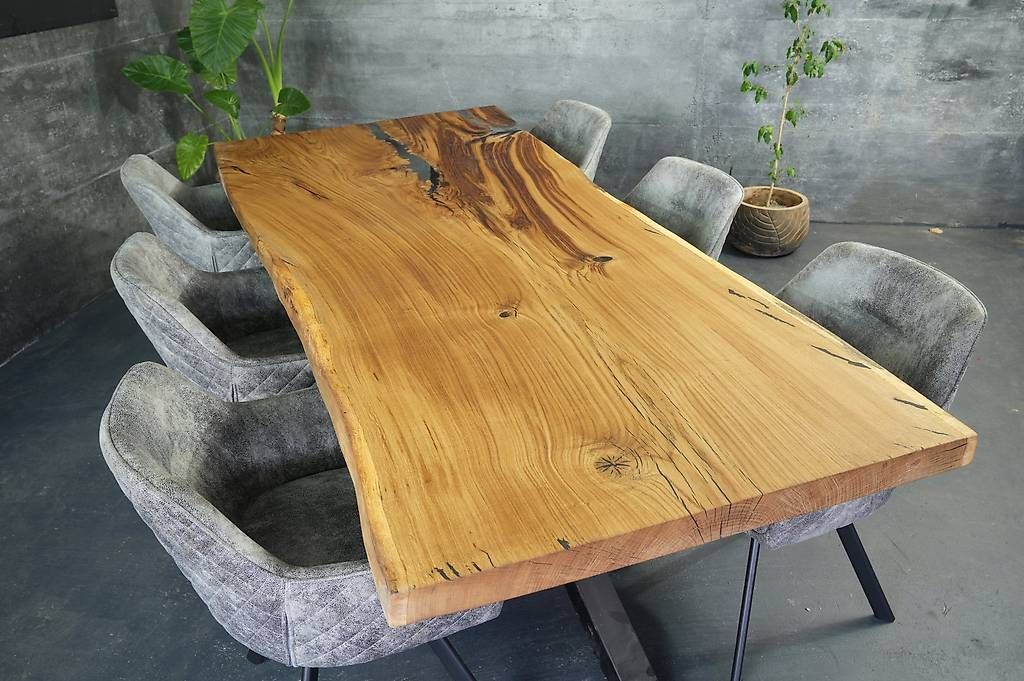 Tavoli: Esstisch aus Massivholz Eiche - 1 Baumscheibe – Usato da Walchwil venduto da Swissdesign_Haag 1