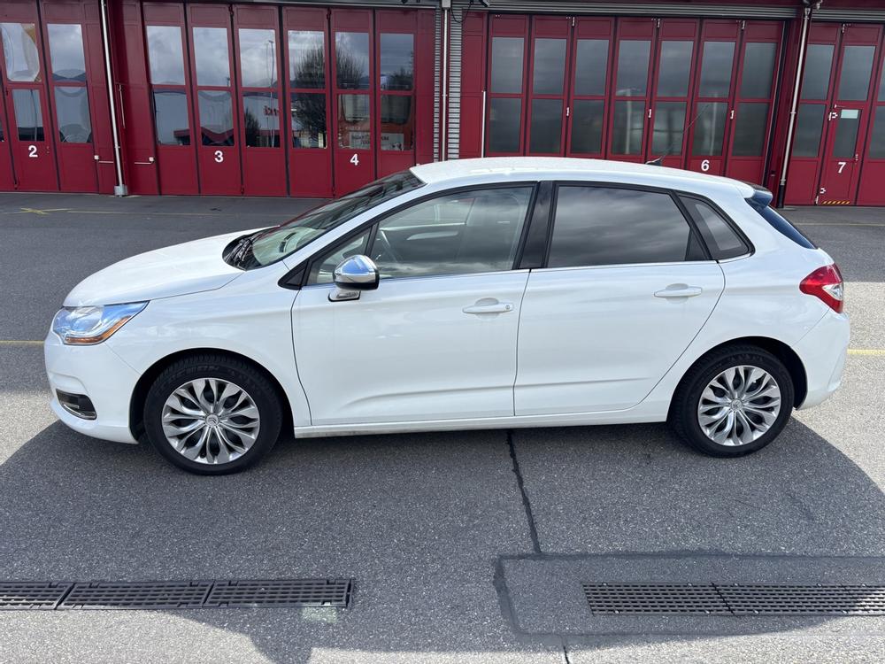 Citroen C4 Limousine mit AHK Top Zustand