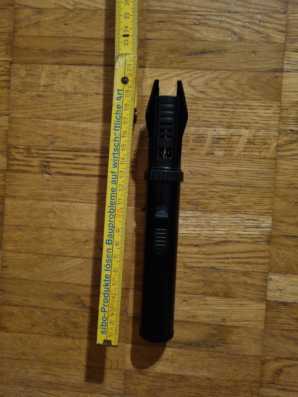 Accendini: Flammenwerfer Feuerzeug, Starkwindschutz, neu. – Nuovo (secondo la descrizione) da Laupen ZH venduto da ich_yc6b 2
