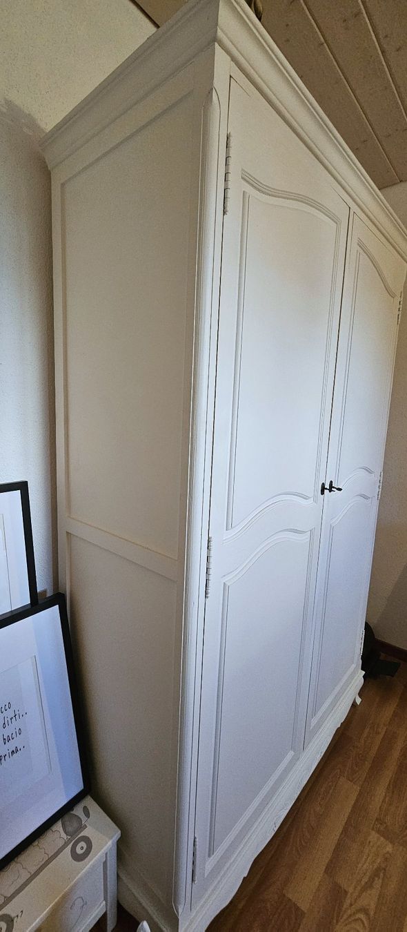 Maisons du monde Armadi: Schrank, weiss, romantisch und verspielt – Usato da Rothrist venduto da Sole1 2