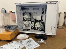 Asus AP201 Gehäuse inkl. Lüfter & Zubehör