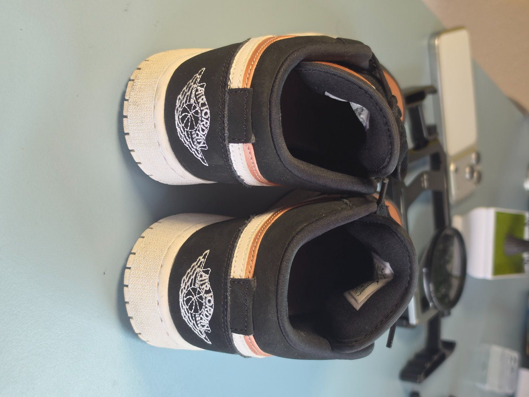 Jordan Scarpe da donna: Air Jordan Rose Gold – Usato da Zürich venduto da dyl_d9vj 2