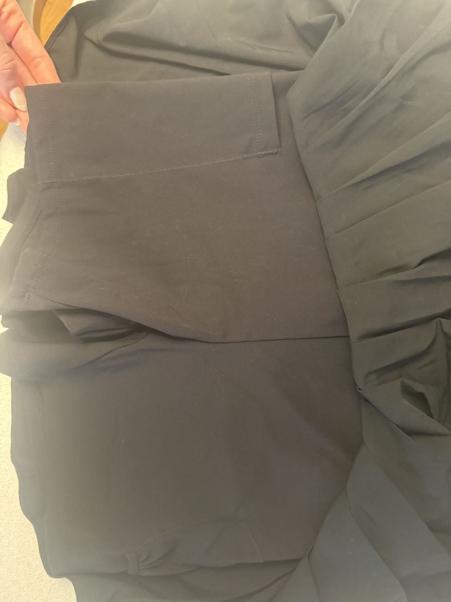 Oysho Gonne: OYSHO Mini Skirt mit Hose S – Nuovo (secondo la descrizione) da Bern venduto da kwa_pyt9 1