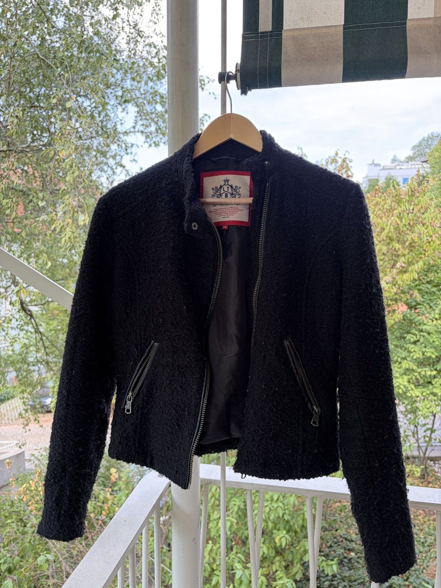Giacche: Schwarze Bouclé Jacke - Grösse M – Usato da Zürich venduto da bib_ds9n