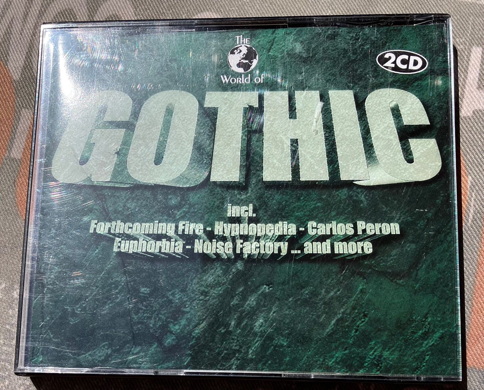 CD: 2 CD  The World of GOTHIC – Usato da Basel venduto da Cora3