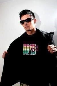 T-Shirts: T-Shirt EL TShirt LED leuchtend equalizer – Neu und originalverpackt aus Yverdon-les-Bains von Netgadget_SARL 5