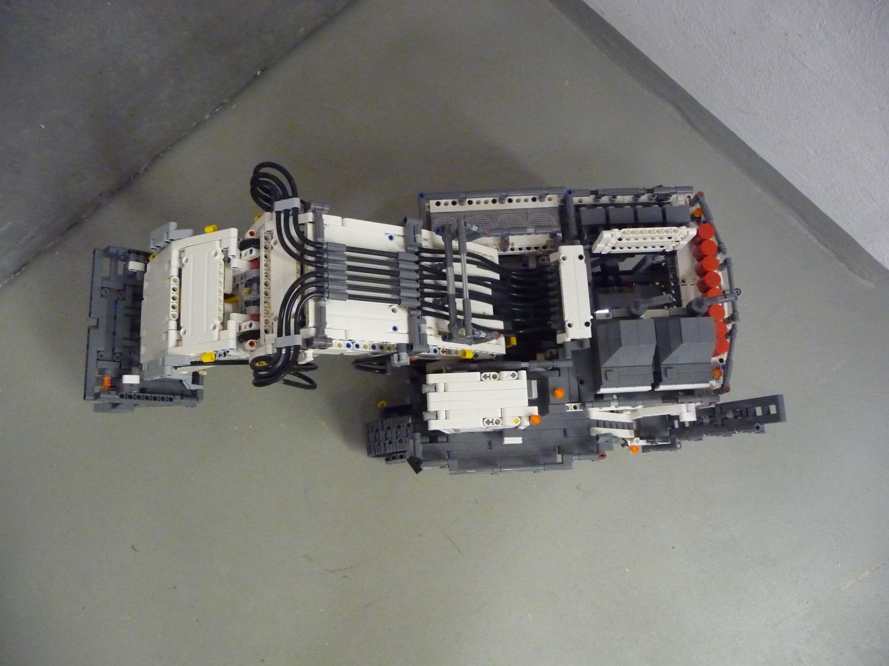 Lego Kit di costruzioni: Lego Technic Liebherr Bagger 9800 – Usato da Rafz venduto da Powacaddy 1