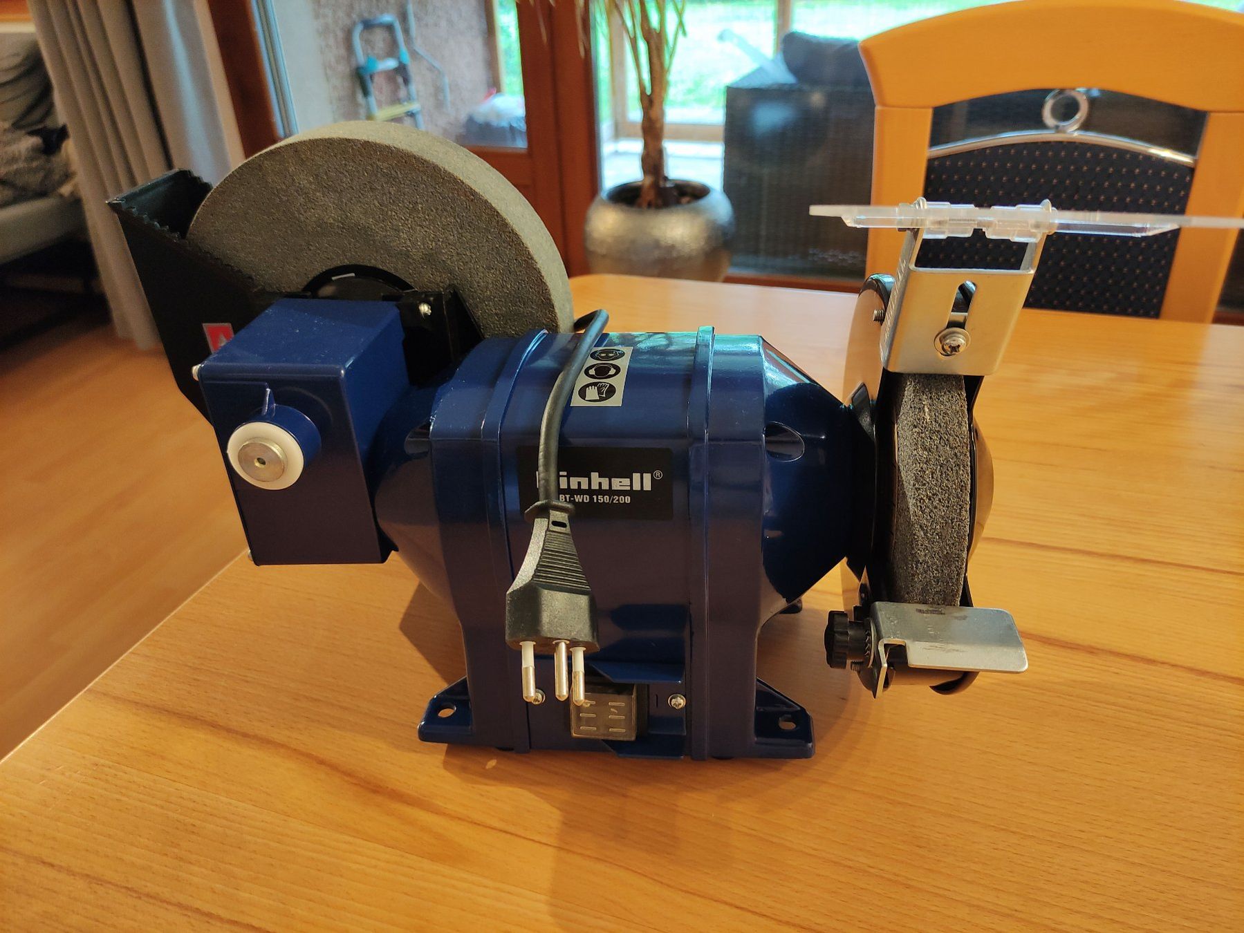 Einhell Aiguiseuses & polisseuses: Nass-/Trockenschleider Einhell BT-WD 150/200 – D'occasion à Wil SG par anhe87 2