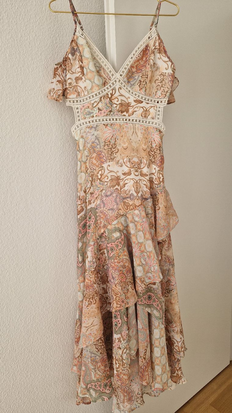 Guess Vestiti: Kleid, festlich, Guess – Nuovo (secondo la descrizione) da Pratteln venduto da Evolet.01