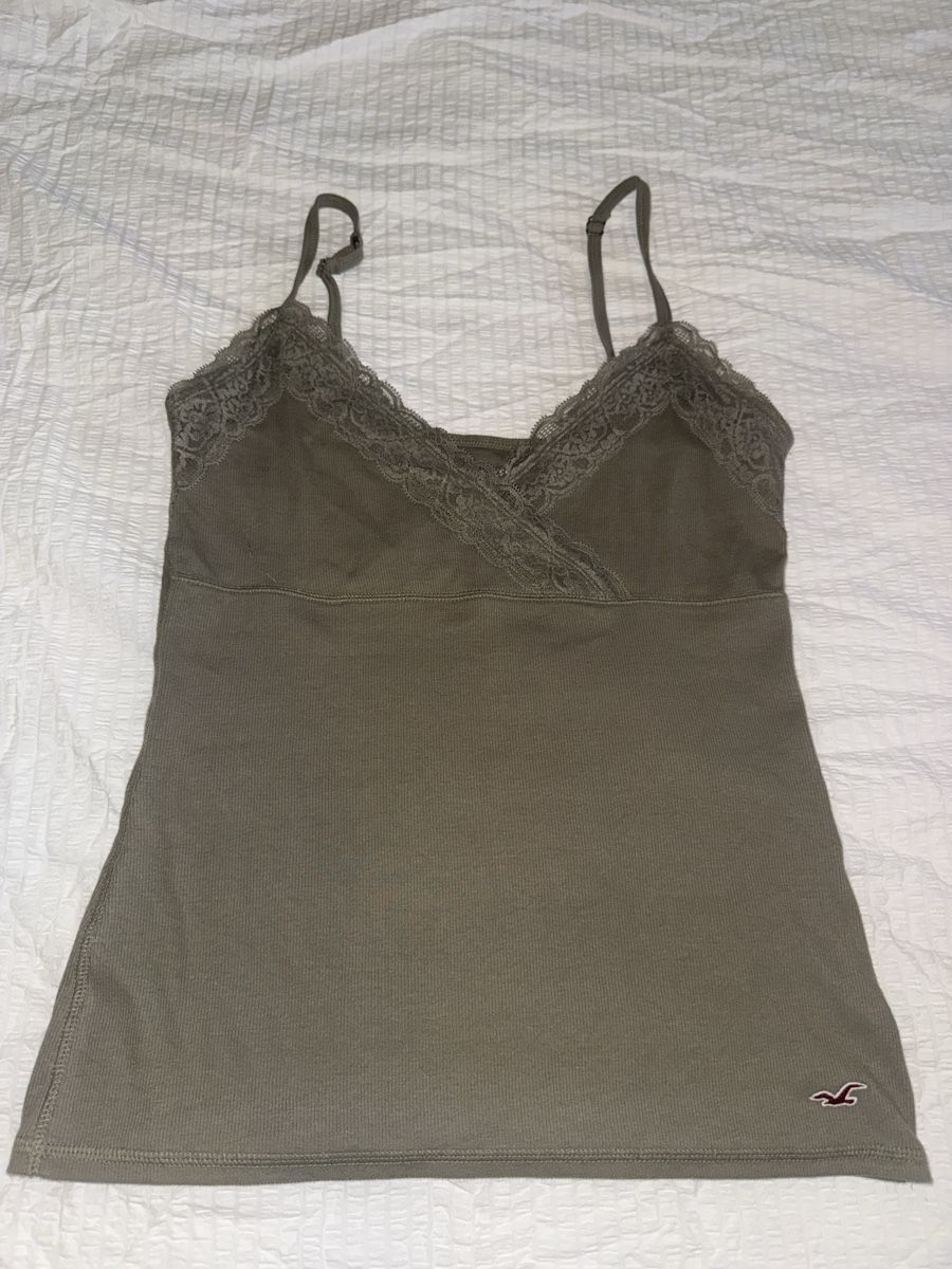 Hollister Top: Camitop Khaki von Hollister – Nuovo e nell'imballaggio originale da Bottmingen venduto da Itsclaire 1