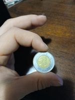 Pièce de 2 dollars canadiens de 2005 - Collection rare!