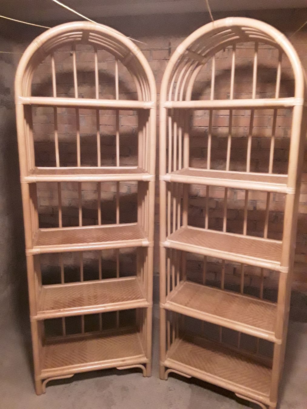 Scaffali: Bambus Regal set mit Tisch – Usato da Appenzell venduto da Bal.g 2