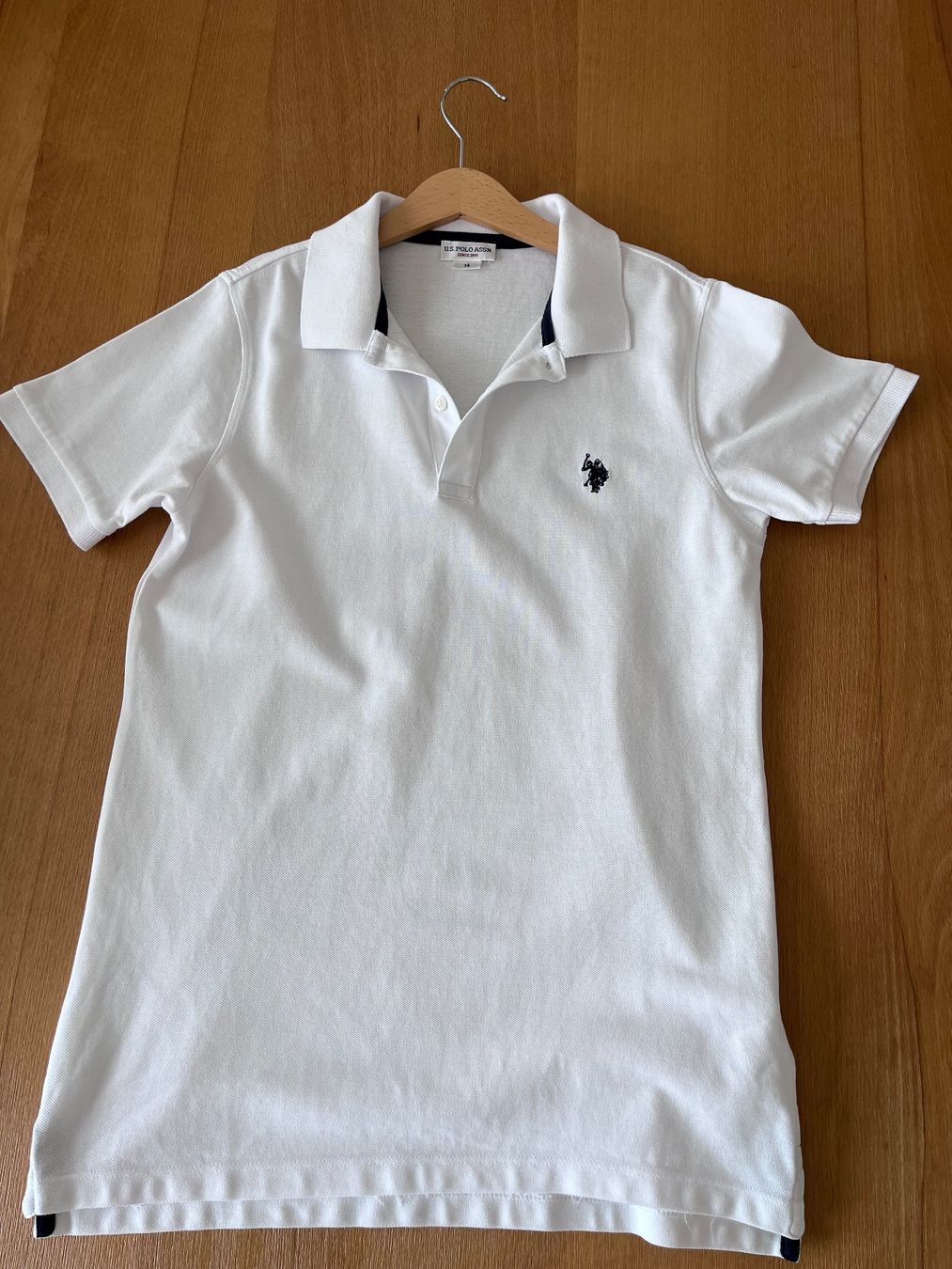 Hemden, T-Shirts & Polos: Polo Shirt – Neu (gemäss Beschreibung) aus Roggwil BE von KarotteV 1
